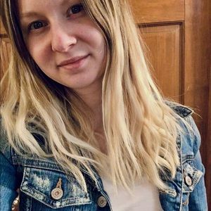 Meet your Posher, Alyssa